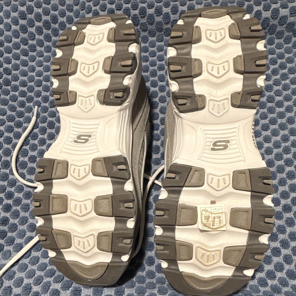 SKECHERS D'Lites Women's Cushioned Foam Insole Lace-Up Low Top Sneakers - Picture 3 of 7